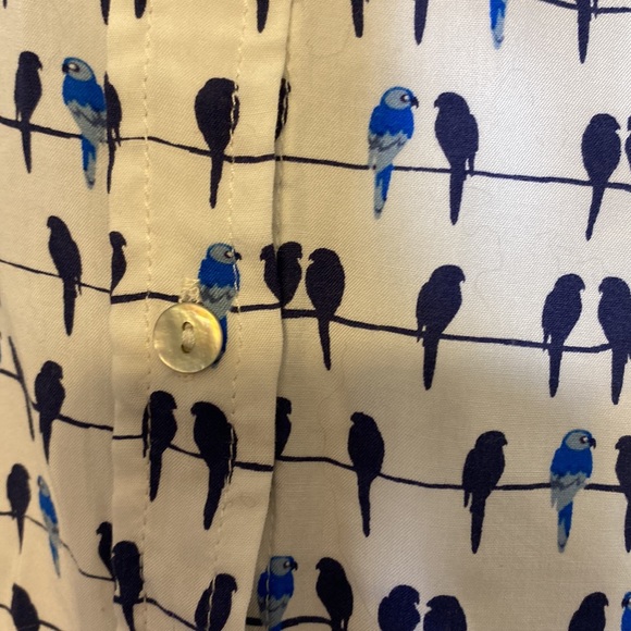 Jane and Delancey Bird Novelty Print Button Down Blouse Top - Picture 4 of 6